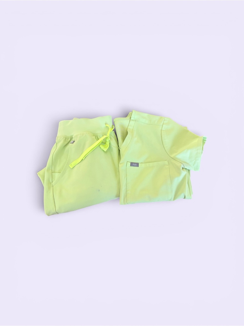FIGS SET LIME GREEN 🍋‍🟩CATARINA TOP XXS. ZAMORA JOGGERS S|P